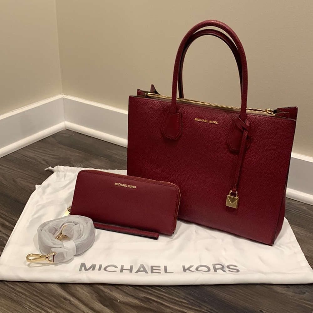 Michael Kors Mercer Tote and Matching Wallet